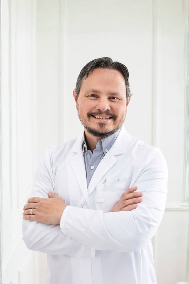 Dr. Juan Diego Lopez Vega